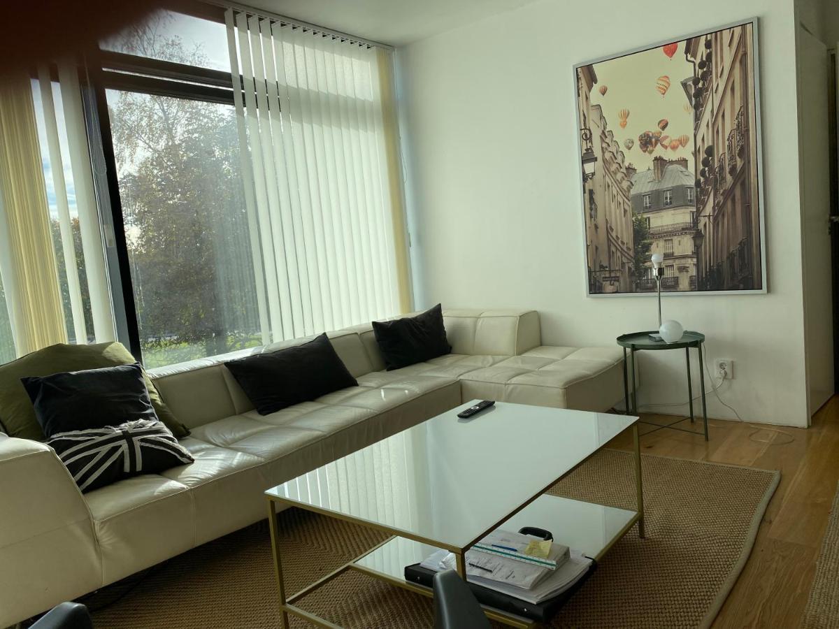 Exclusive 2 Level Etage Next To Arlanda-City Metro Στοκχόλμη Εξωτερικό φωτογραφία